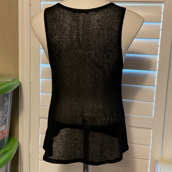 The Classic Black Tank Top with Patterned Panels - Picture 4 of 8